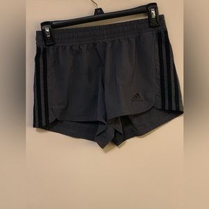 Women’s Adidas work out shorts! Size XS